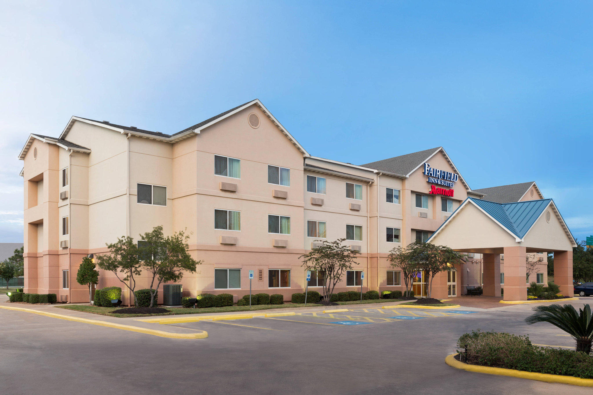 Fairfield Inn & Suites by Marriott Houston North/Cypress Station Photo