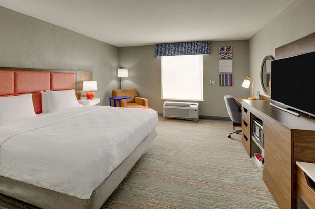 Images Hampton Inn & Suites St. Louis-Edwardsville