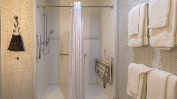 Images Holiday Inn Express & Suites Tulsa Midtown by IHG