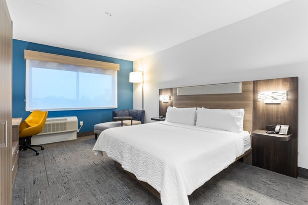 Images Holiday Inn Express & Suites Waco Downtown by IHG