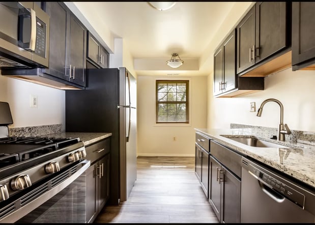 Images Seminary Roundtop Apartments