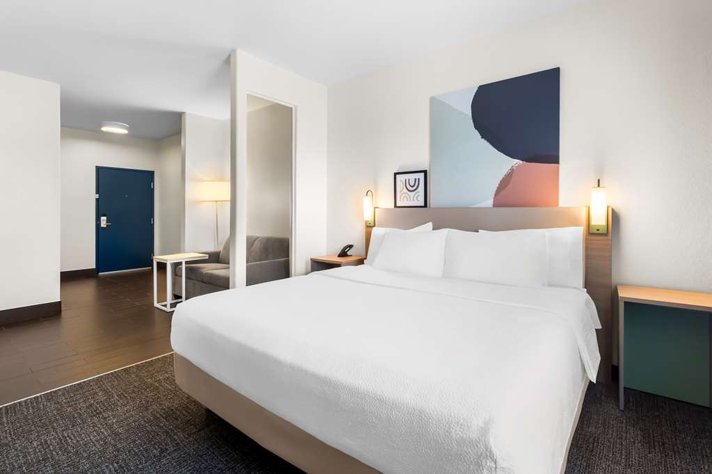 Guest room