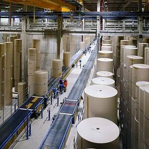 Bild zu Konecranes modernisiert Papierrollenlager bei Palm mit vier neuen Automatikkranen