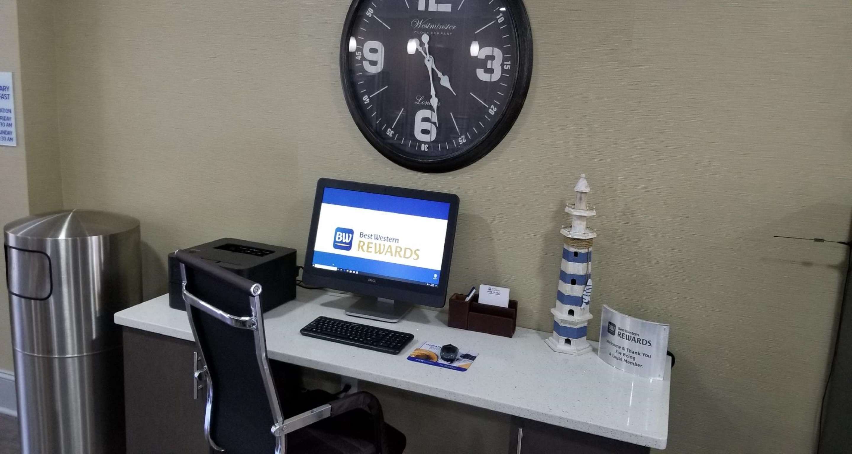 Catch up on emails at our 24 hr. Business Center Best Western Shallotte / Ocean Isle Beach Hotel Shallotte (910)754-3044