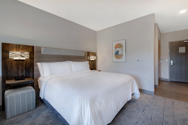 Images Holiday Inn Express & Suites Ontario - Chino Hills by IHG
