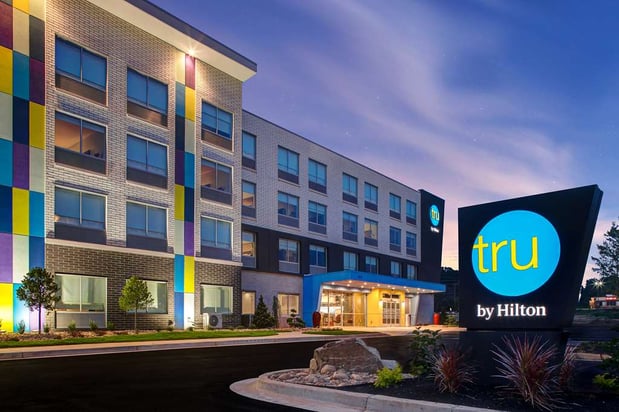 Images Tru by Hilton Lithia Springs
