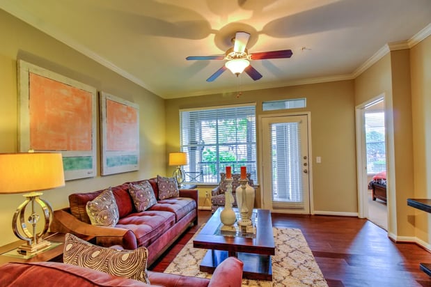 Images Stone Creek at Old Farm Apartments
