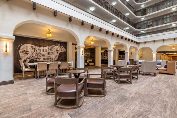Images Embassy Suites by Hilton Tulsa I-44