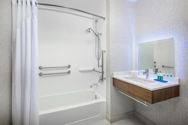 Images Holiday Inn Express & Suites Ontario Airport by IHG