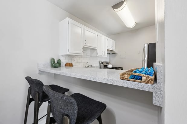 Images ReNew Odenton apartments