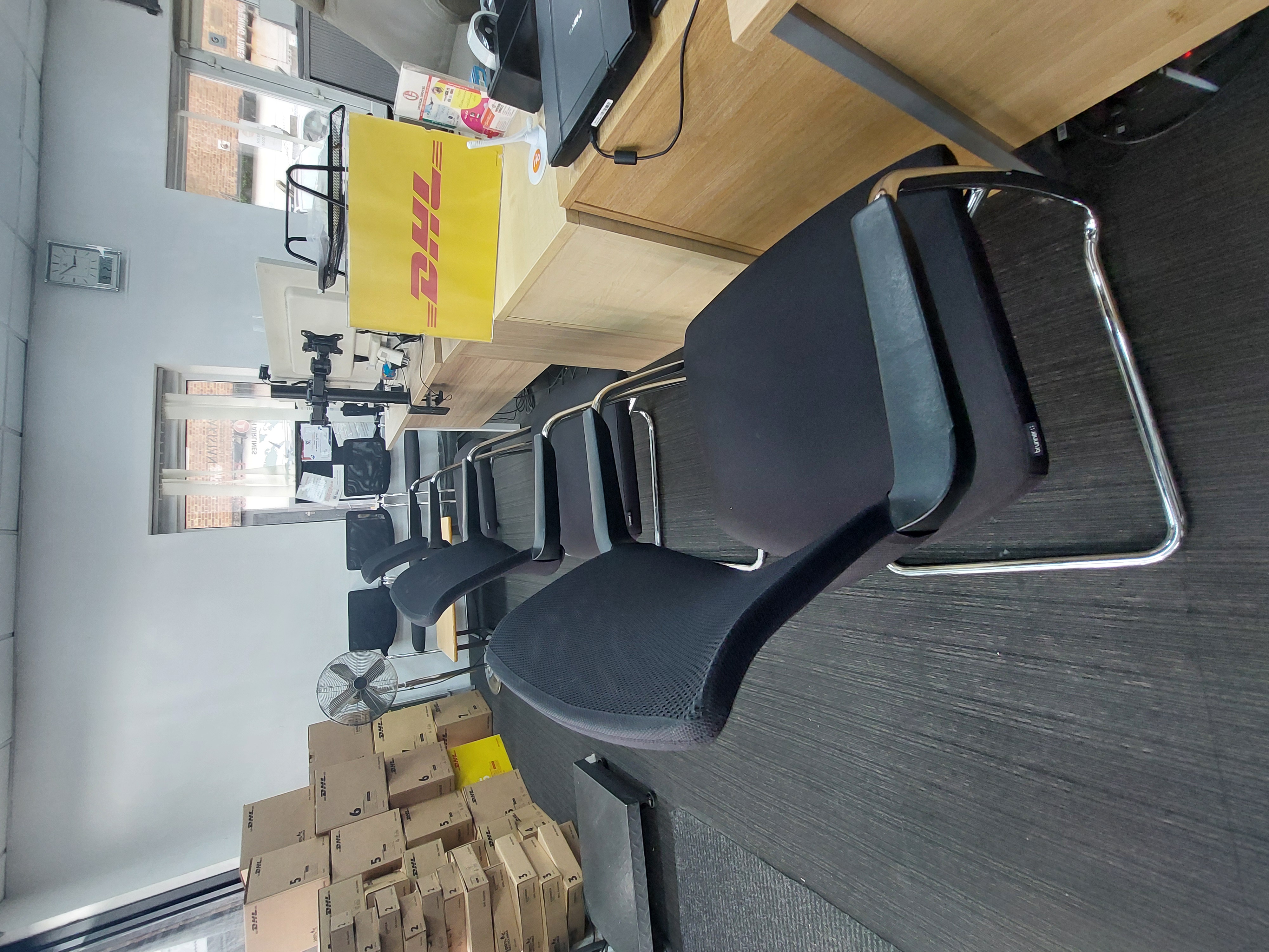 Images DHL Express Service Point (Universal Services)