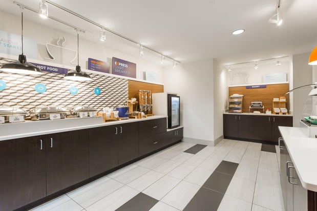 Images Holiday Inn Express & Suites Wilmington-University Ctr by IHG