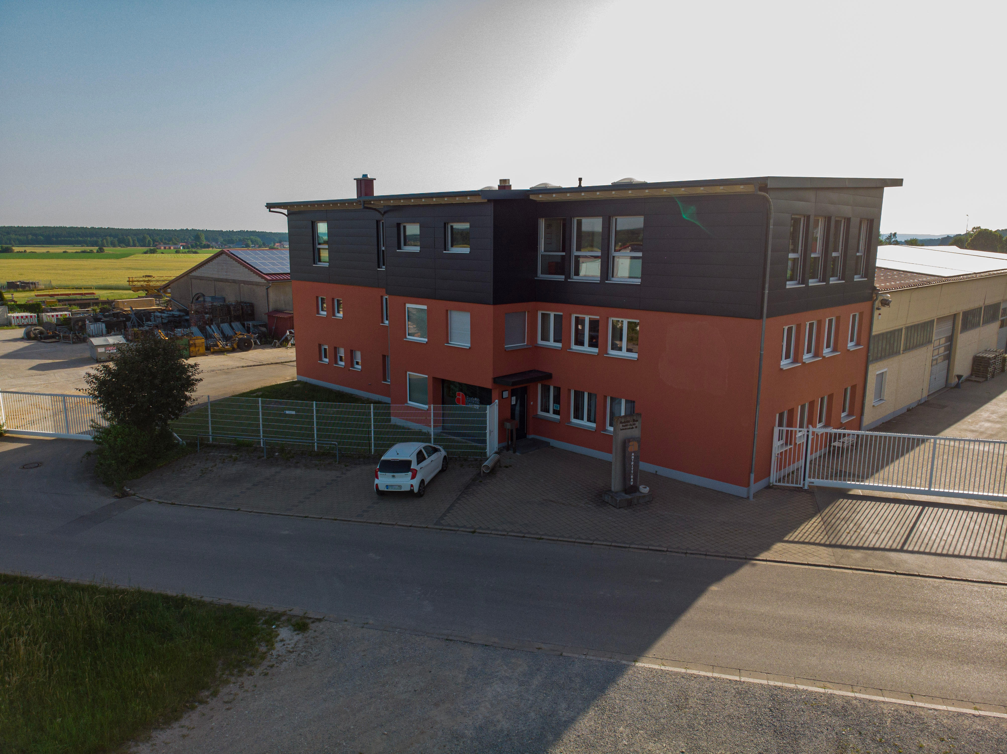 Antritt-Bau GmbH + Co. KG, Industriestr. 10 in Arberg