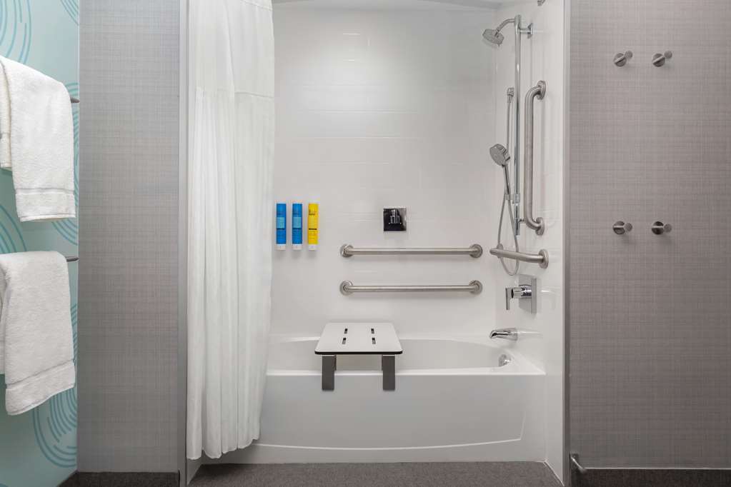 Images Tru by Hilton Bracebridge, ON