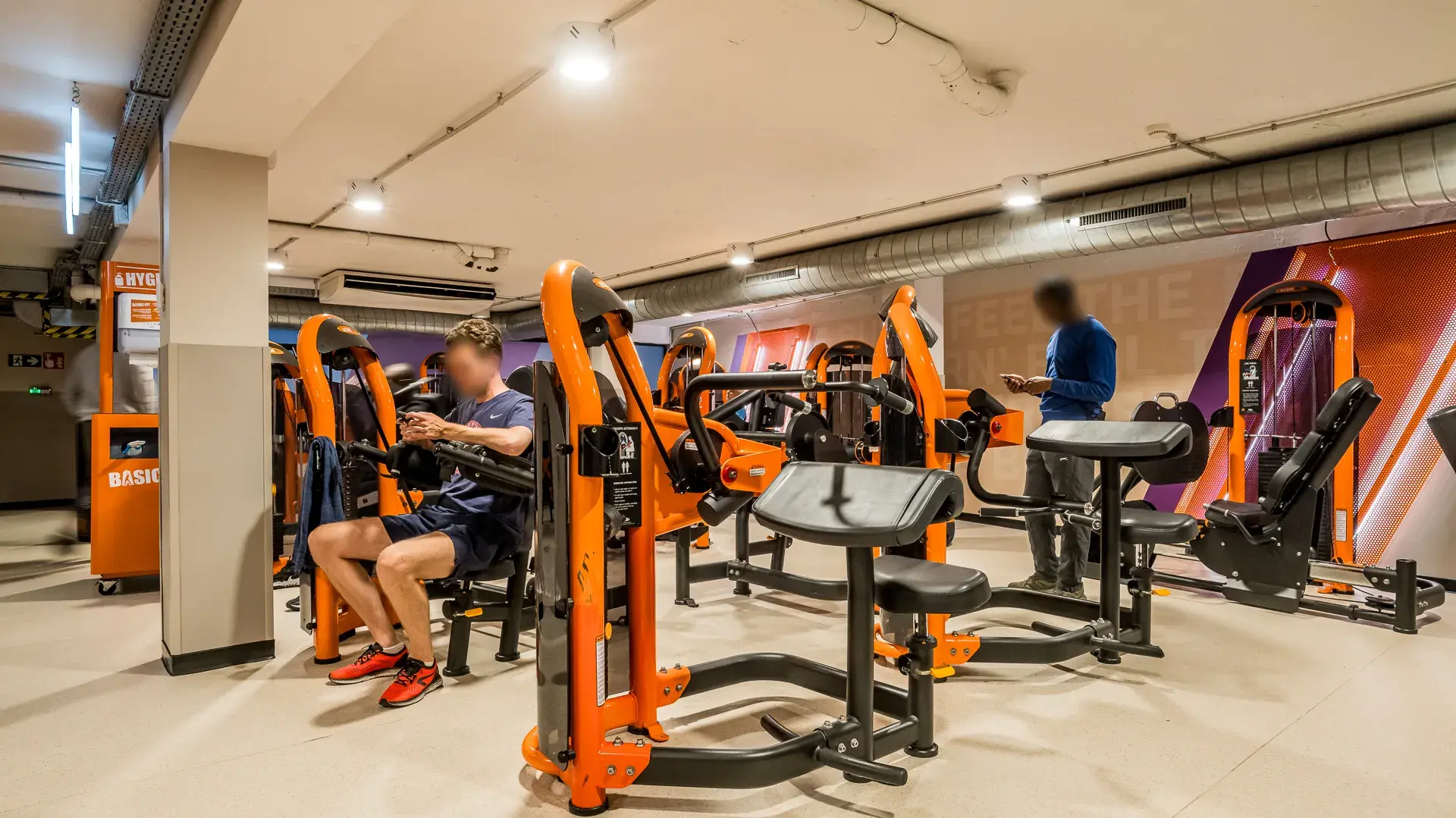 Images Basic-Fit 24/7