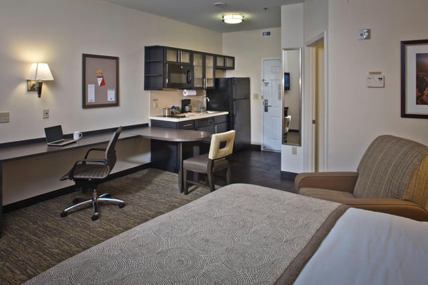 Images Candlewood Suites Building 3440