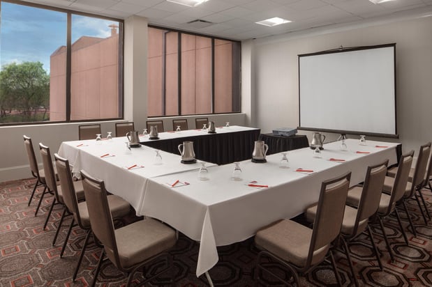 Images Crowne Plaza Dallas Market Ctr - Love Field by IHG