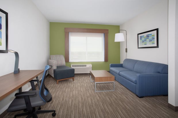 Images Holiday Inn Express & Suites Goodland I-70 by IHG