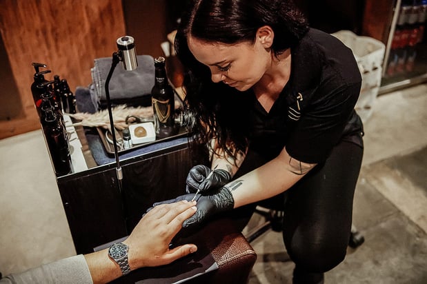 Images Hammer & Nails - Windermere