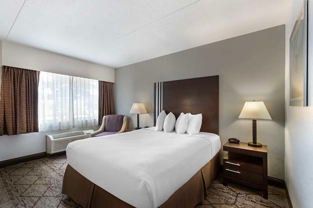 Images Best Western Plus Longbranch Hotel & Convention Center