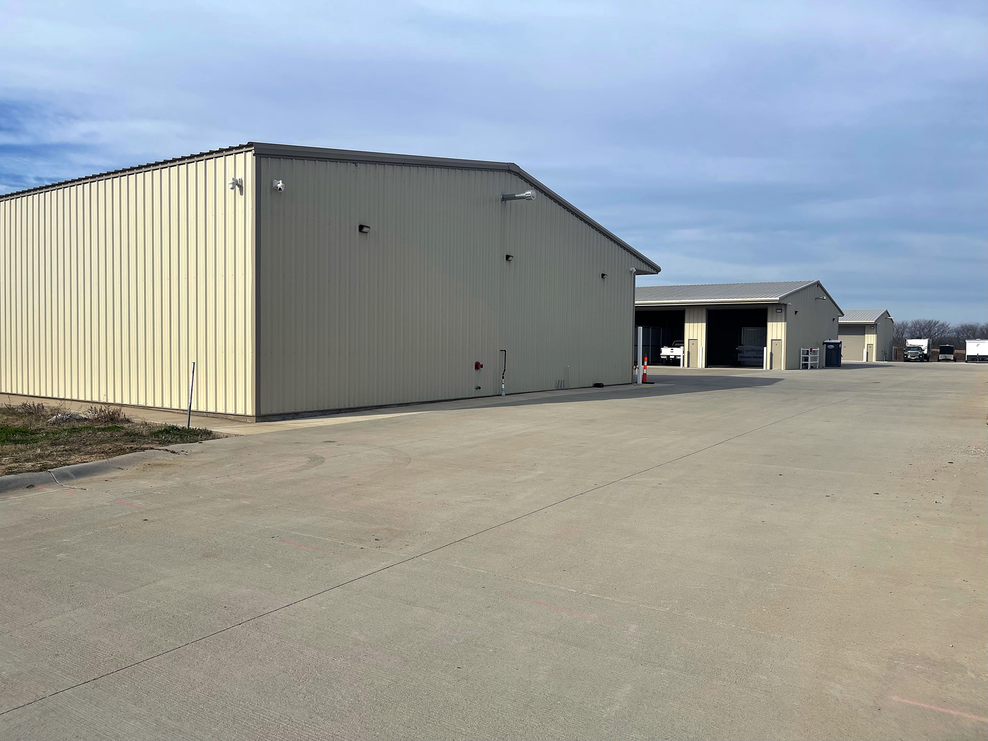 RV repair services just off US-169 in Missouri