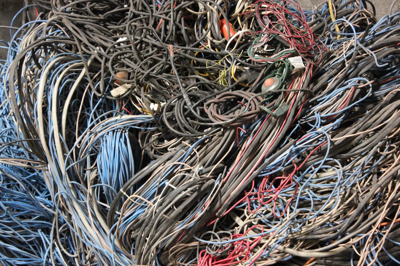 Др в изоляции. Лом меди в силовом кабеле (более 50 мм2). Металлолом кабель. Отходы кабеля. Отходы кабельной продукции.
