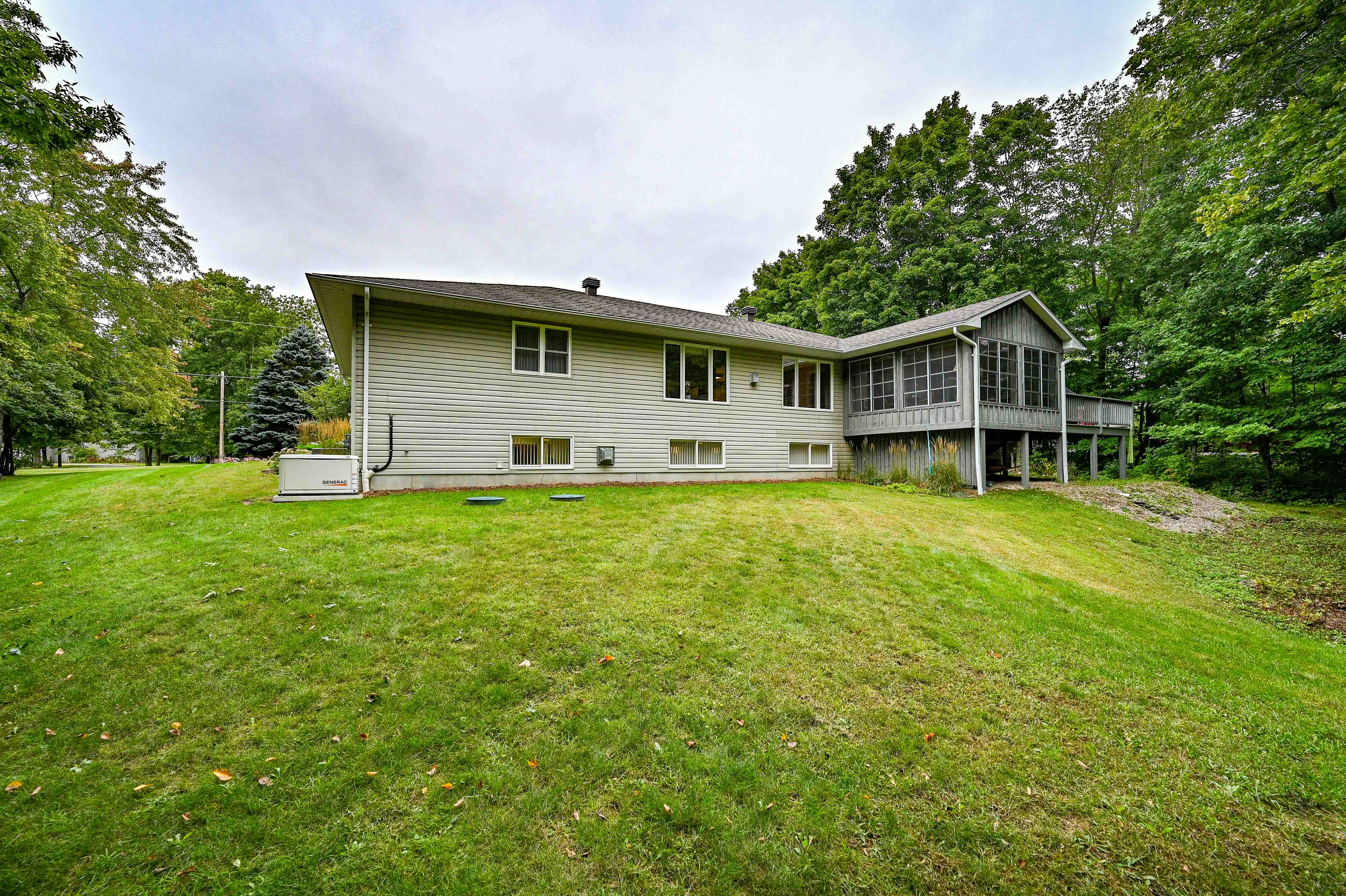 Images Leif Olson - Ottawa Real Estate Agent - Hamre Team RE/MAX Affiliates