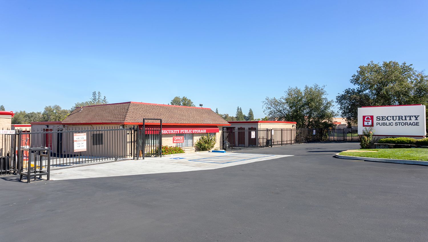 Self Storage Facility in Roseville, CA.