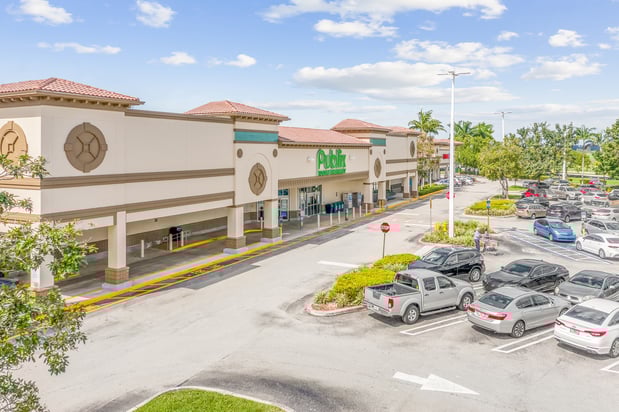 Images Shoppes of Paradise Lakes