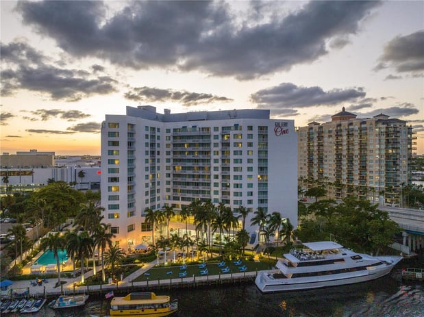 Images GALLERYone - a DoubleTree Suites by Hilton Hotel