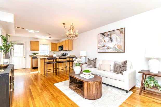 Images Darcy Bento, South Boston Realtor - Bento Real Estate Group