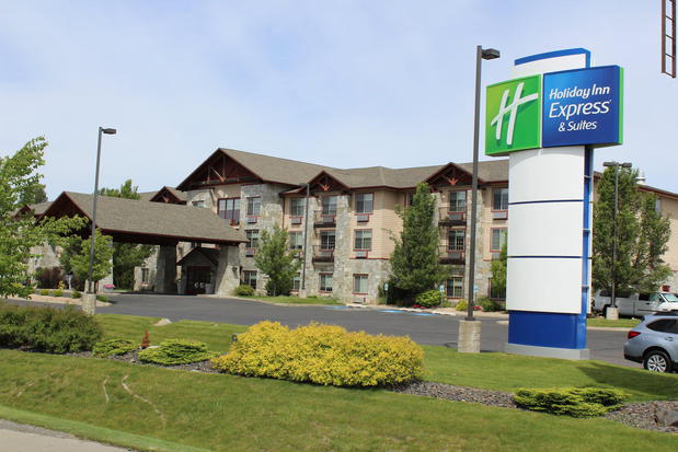 Images Holiday Inn Express & Suites Cheney, an IHG Hotel