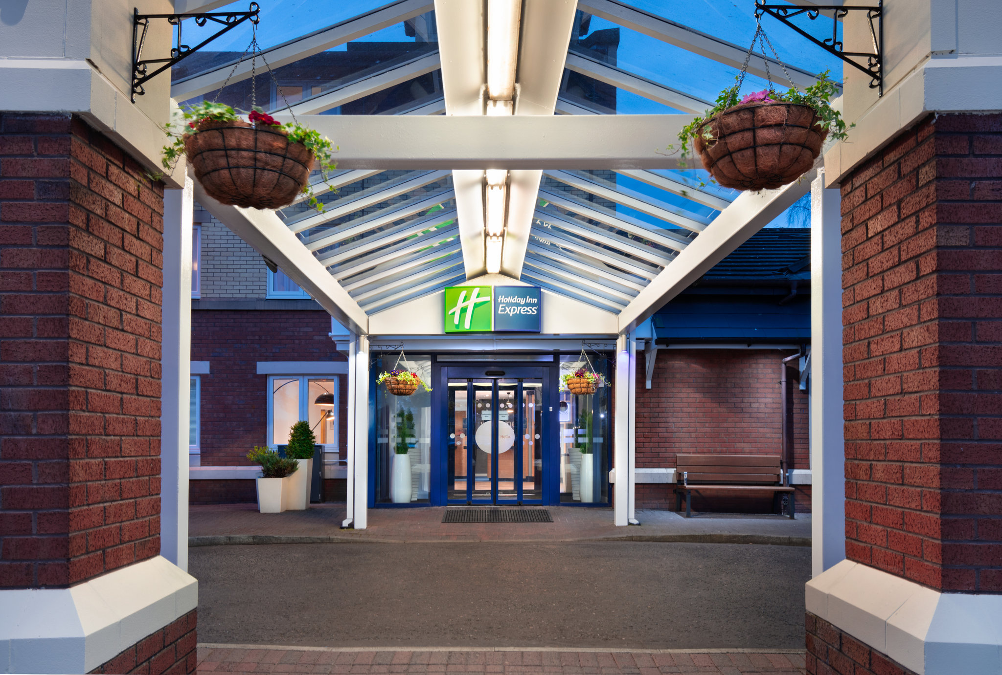 Images Holiday Inn Express Strathclyde Park M74, JCT.5 by IHG
