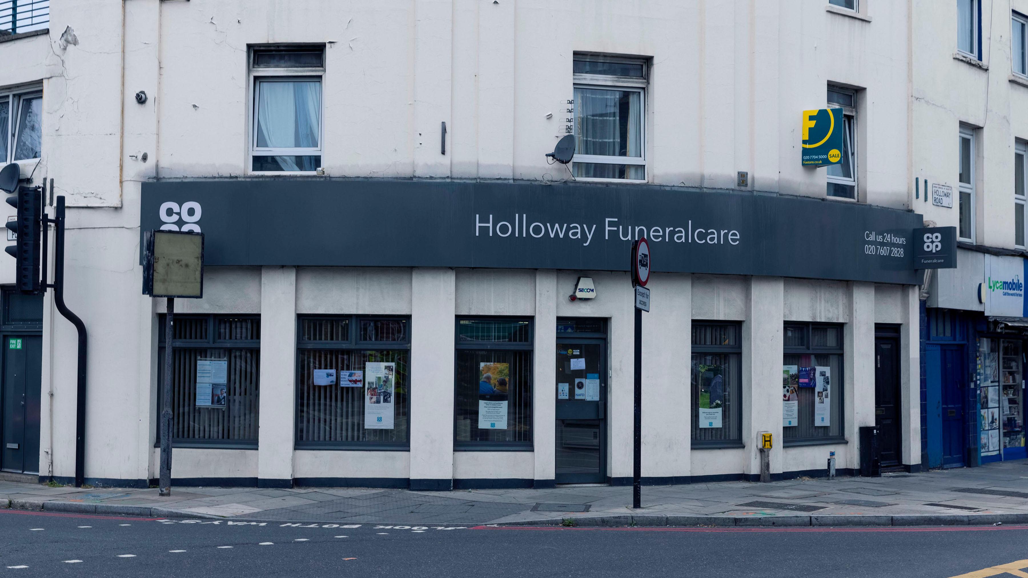 Images Holloway Funeralcare