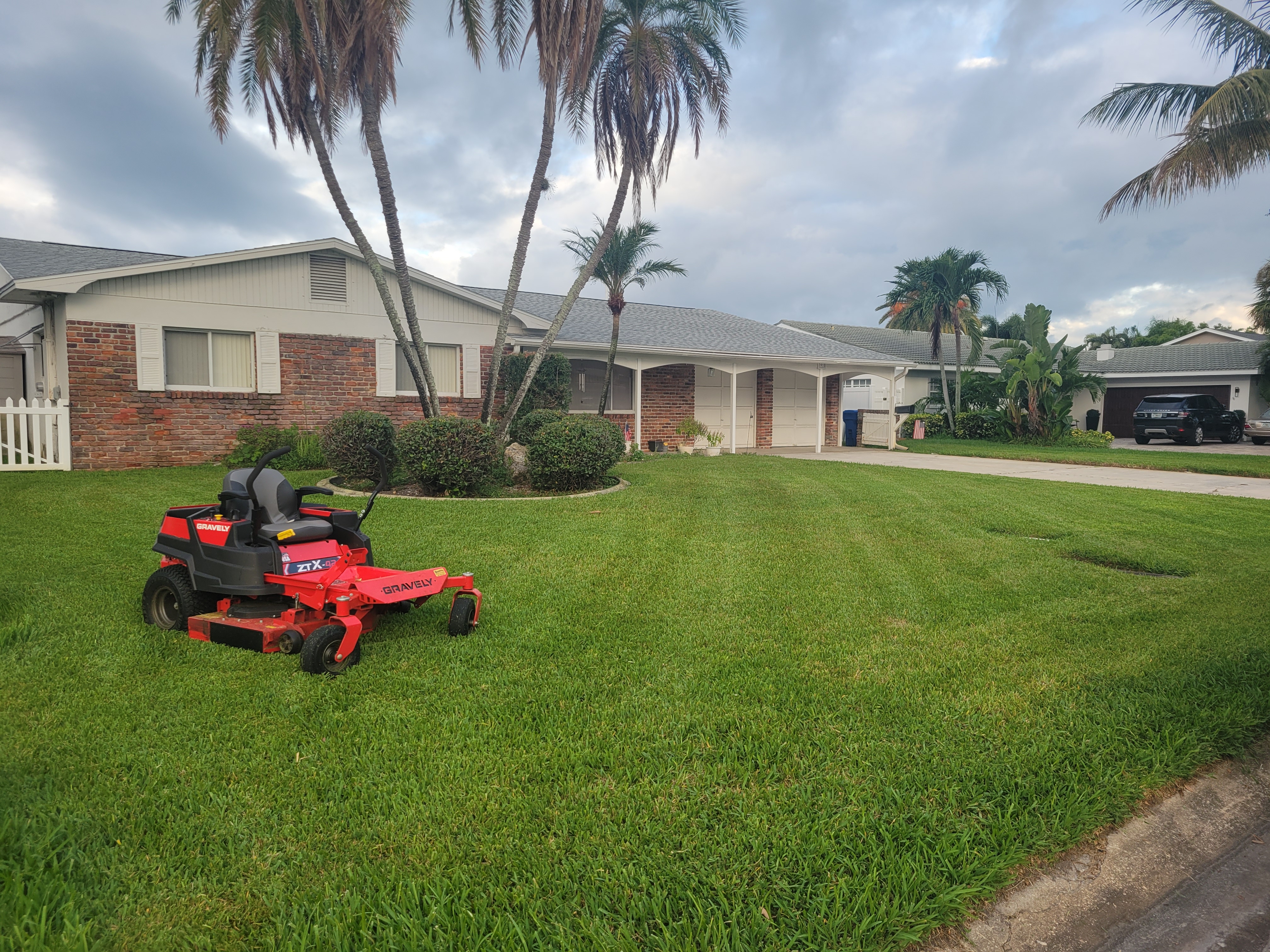 Willcan LLC - Affordable Lawn Care Clearwater, FL
Enjoy top-quality lawn care services without breaking the bank with Willcan LLC in Clearwater, FL. We offer affordable lawn care solutions tailored to fit your budget, ensuring your lawn receives the attention and care it deserves. Our comprehensive services include mowing, edging, fertilization, and weed control, all provided by a team of skilled professionals committed to delivering exceptional results. Choose Willcan LLC for cost-effective lawn care that doesn’t compromise on quality.