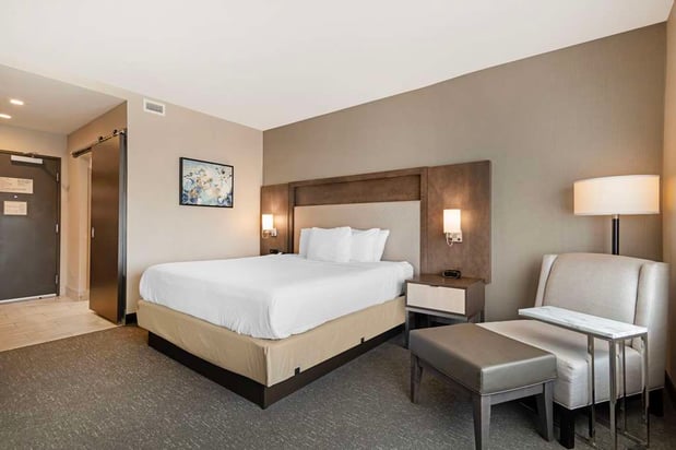 Images Best Western Plus Executive Residency Rigby's Water World Hotel