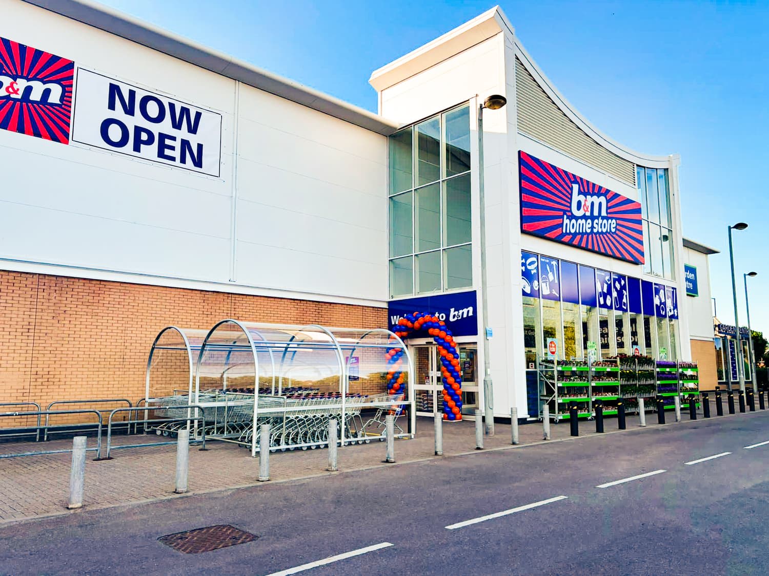 Images B&M Home Store with Garden Centre