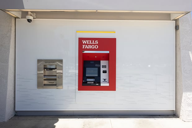 Images Wells Fargo Bank