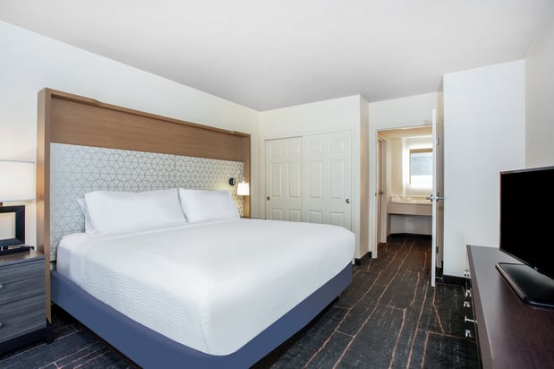 Images Holiday Inn & Suites Across From Universal Orlando by IHG