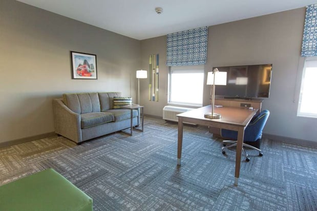 Images Hampton Inn & Suites Stroud