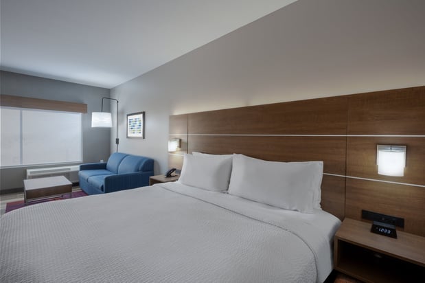 Images Holiday Inn Express & Suites Gilbert – Mesa Gateway Airport by IHG