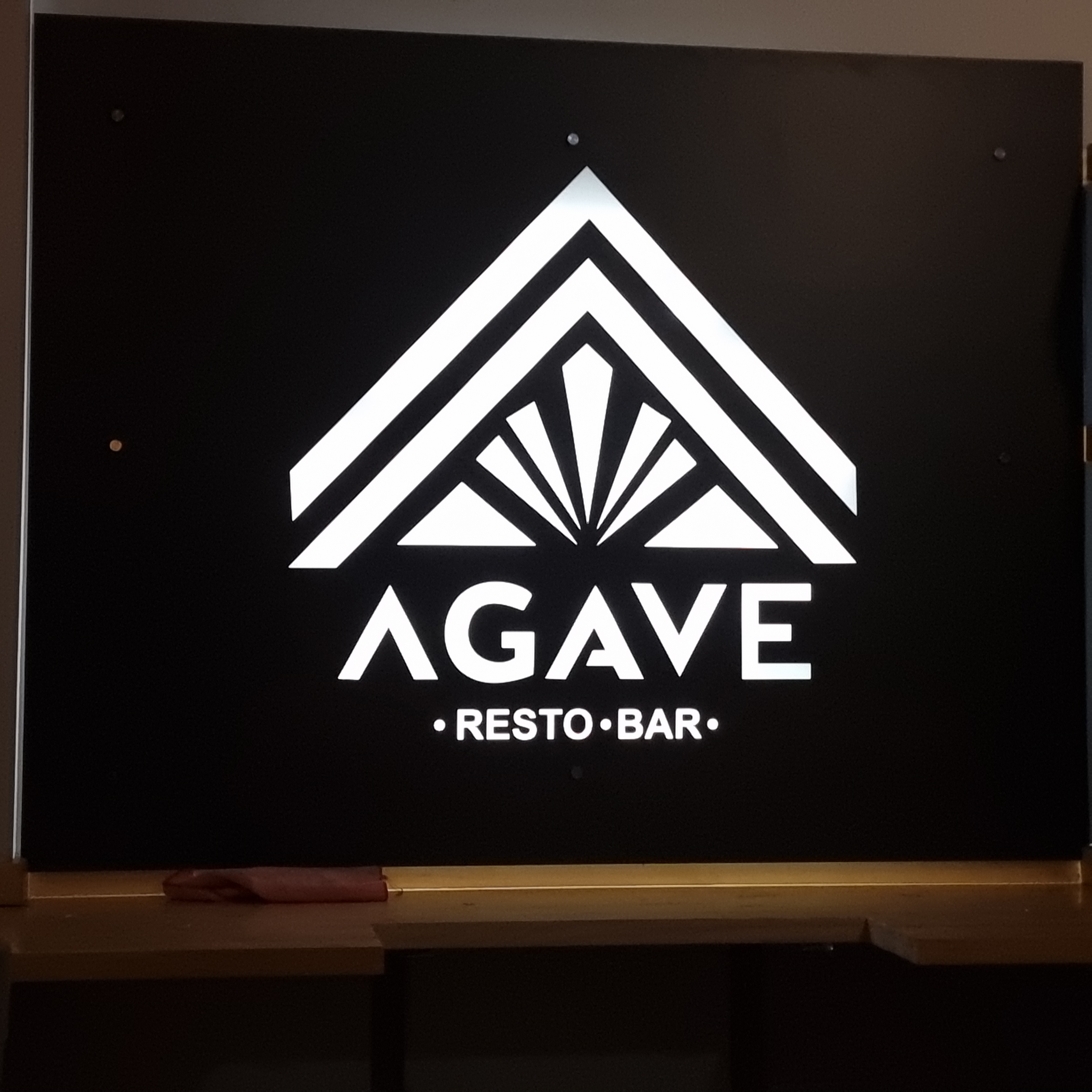 Agave Restobar Logo