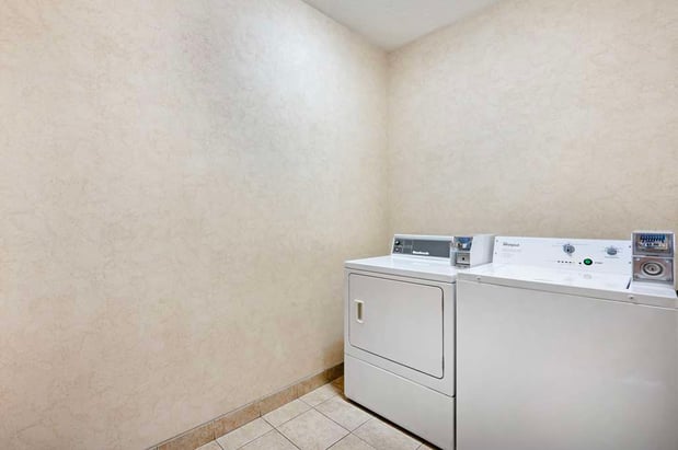 Images Best Western Plus Howe Inn
