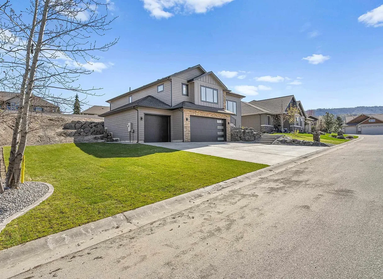 Stone Base Contractors Image