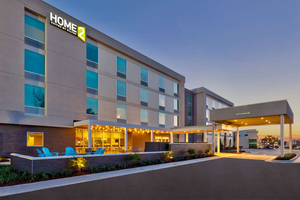 Home2 Suites by Hilton Wilmington Wrightsville Beach - Wilmington, NC 28403 - (910)395-8000 | ShowMeLocal.com