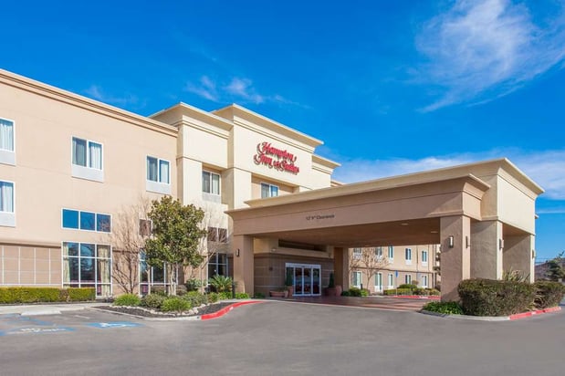 Images Hampton Inn & Suites Merced