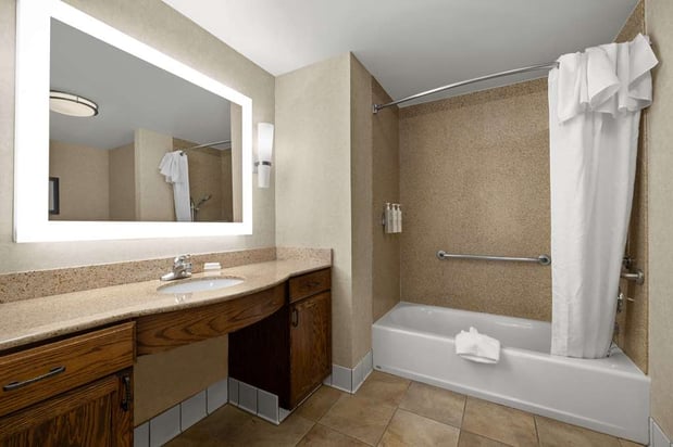 Images Homewood Suites by Hilton Bakersfield