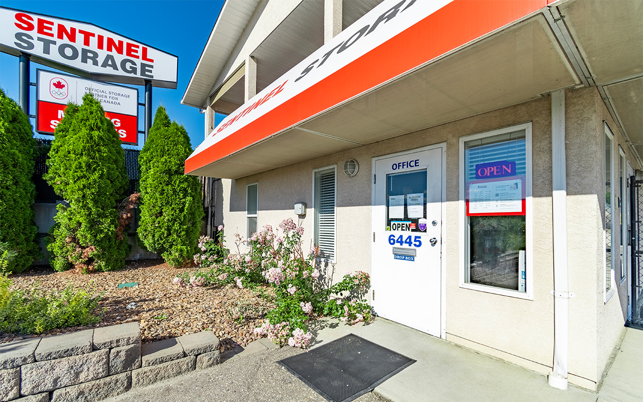 Images Sentinel Storage - Vernon