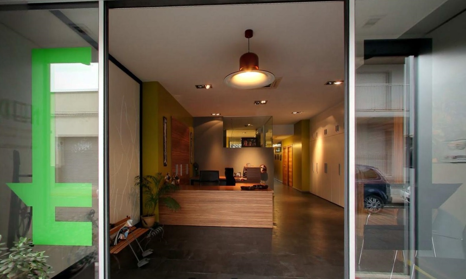 Images Needs Centro de Negocios