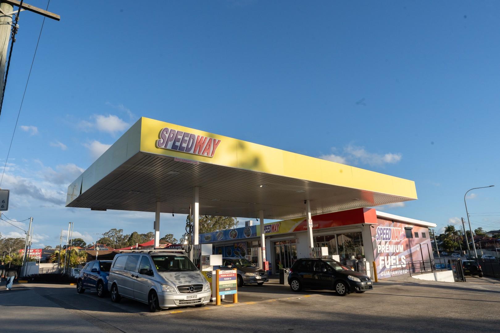 Images SPEEDWAY MOUNT PRITCHARD